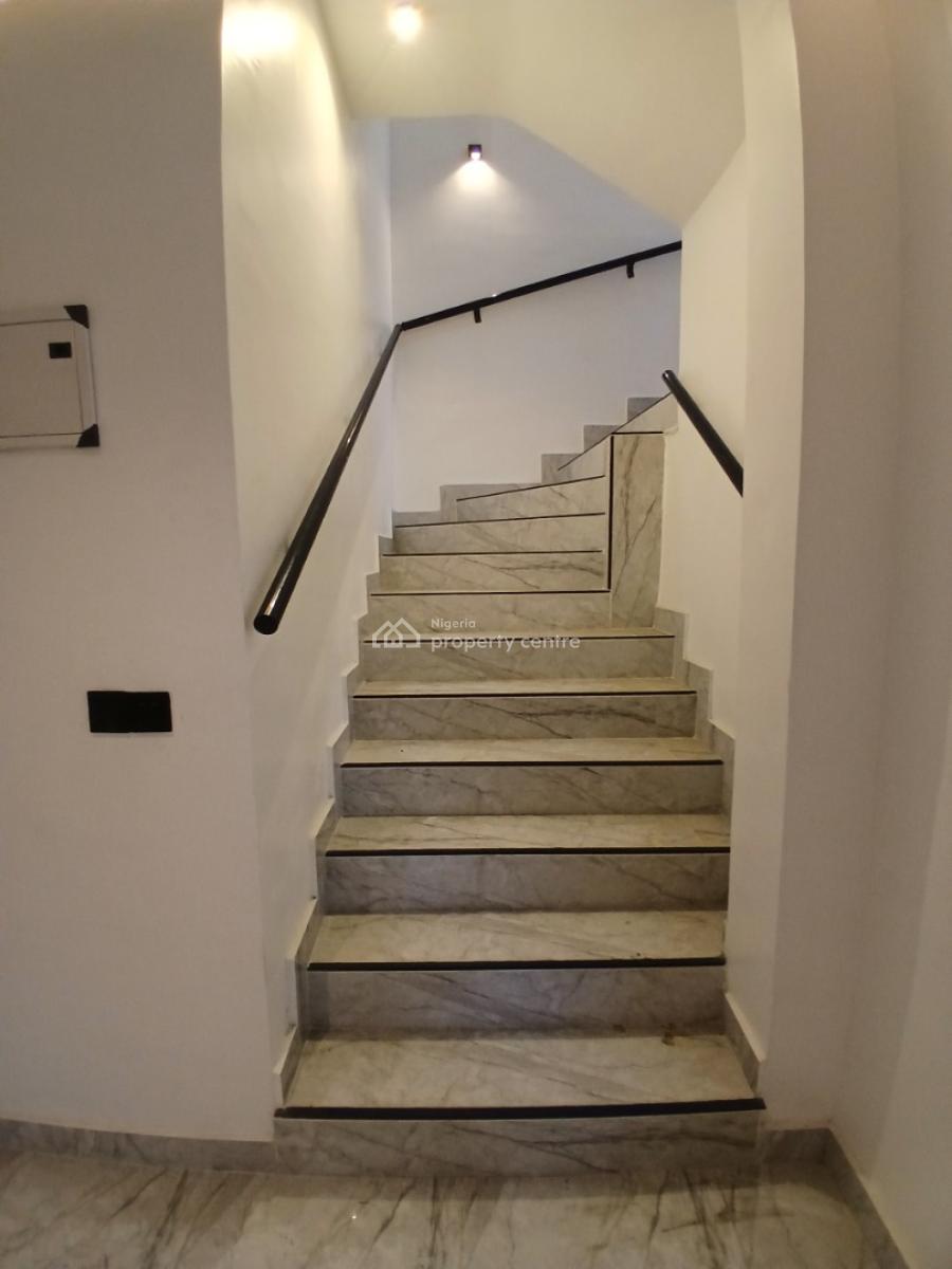 4, Lekki Phase 1, Lekki, Lagos, Terraced Duplex for Rent