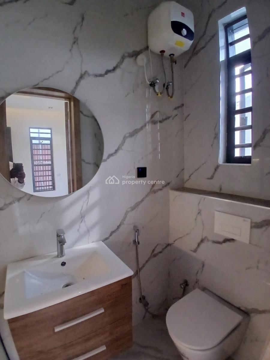 4, Lekki Phase 1, Lekki, Lagos, Terraced Duplex for Rent