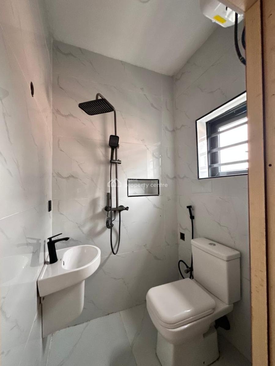 Exquisite 3 Bedroom Semi-detached House, Orchid Road, Lekki, Lagos, Semi-detached Duplex for Sale