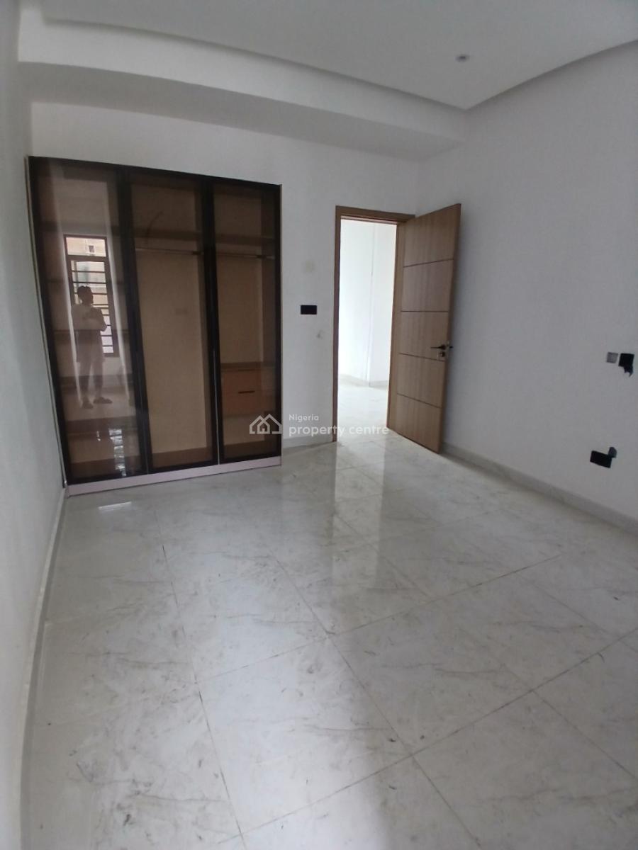 2, Lekki Phase 1, Lekki, Lagos, Flat / Apartment for Rent