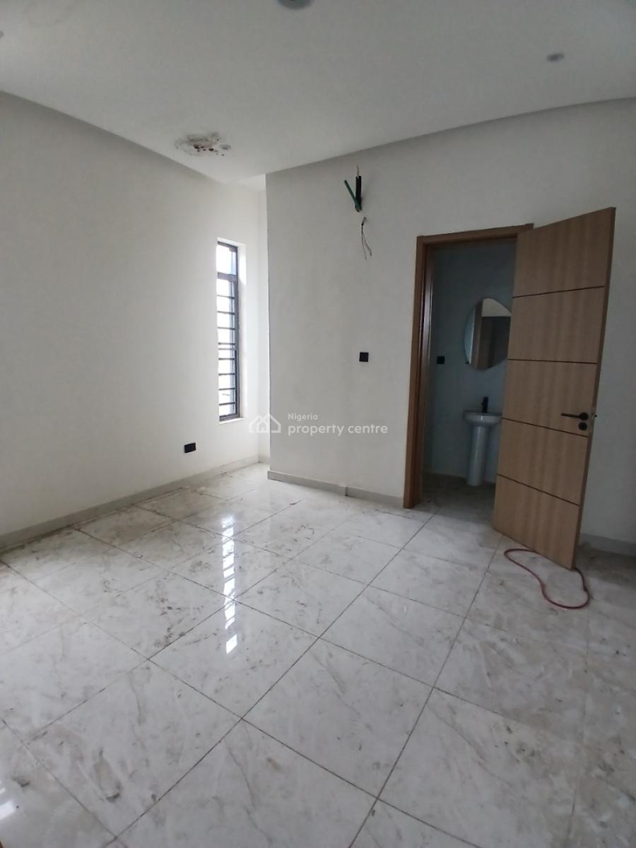 2, Lekki Phase 1, Lekki, Lagos, Flat / Apartment for Rent