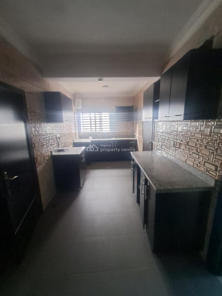 Well Built 3 Bedroom Apartment in a Gated Estate, Ikate, Lekki, Lagos, Flat / Apartment for Rent