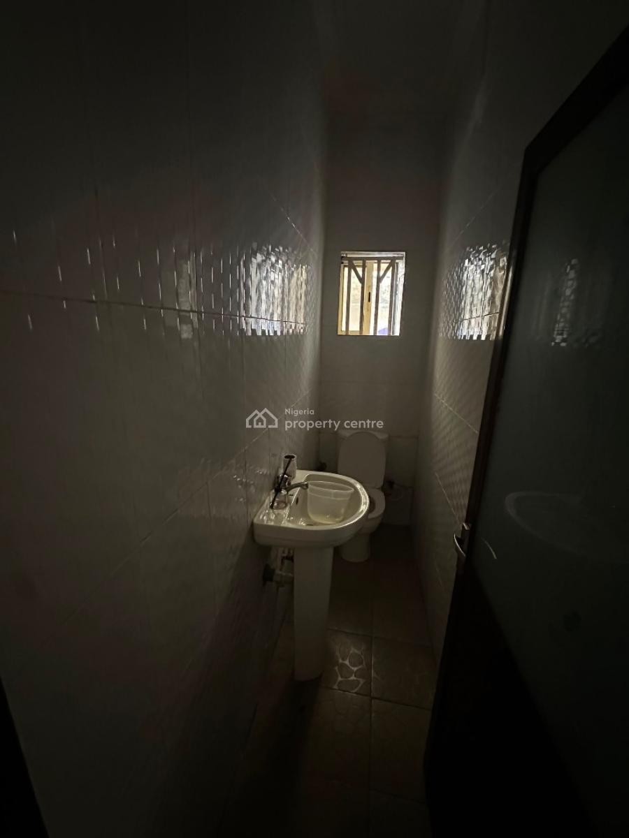 2 Bedroom Apartment, Ologolo, Lekki, Lagos, Flat / Apartment for Rent