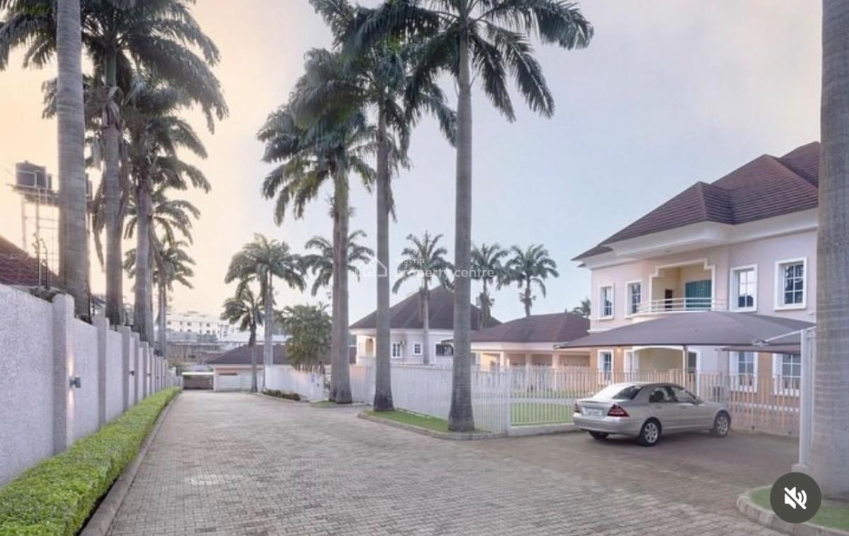 Exquisite 6 Bedrooms Apartments, Asokoro District, Abuja, Hotel / Guest House Short Let