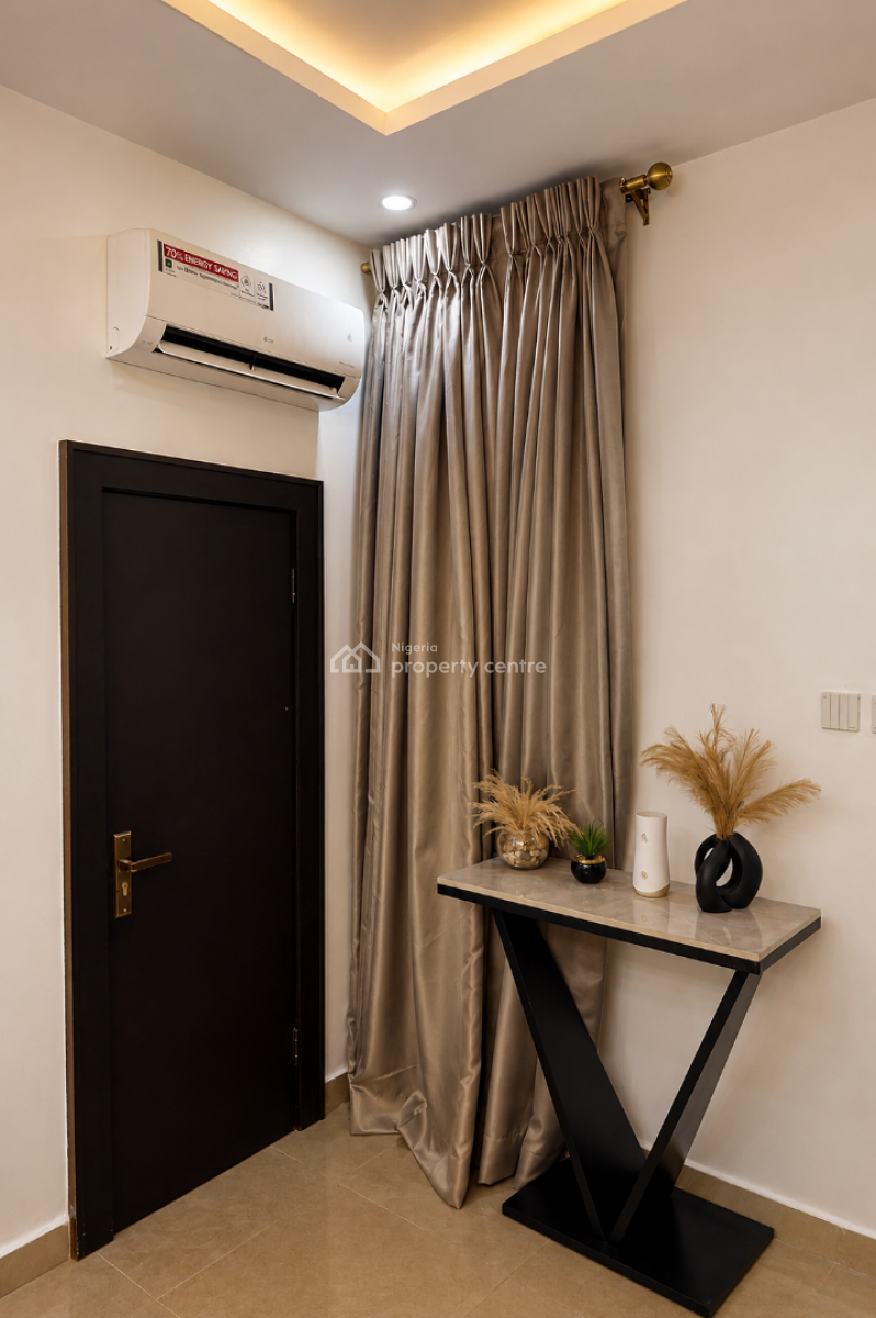 Exquisite 2-bedroom Apartment, Akinwunmi Ajibola Street, Gaduwa District, Abuja, Gaduwa, Abuja, Flat / Apartment Short Let