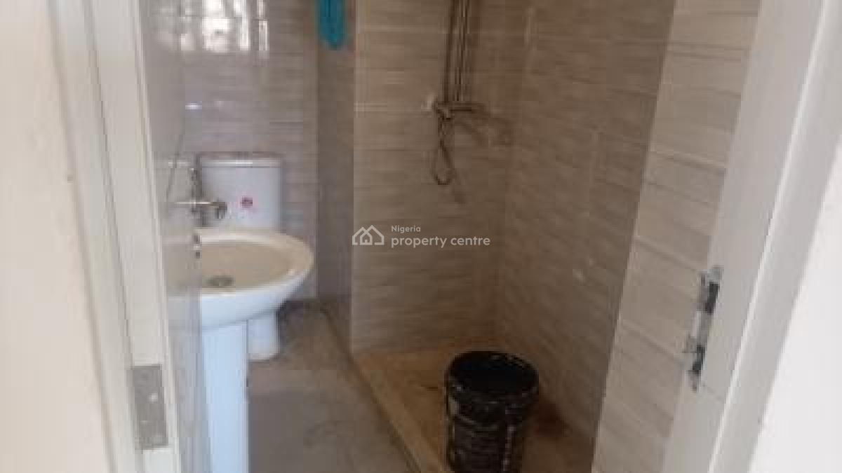 2-bedroom Apartment, Guzape District, Abuja, Flat / Apartment for Rent