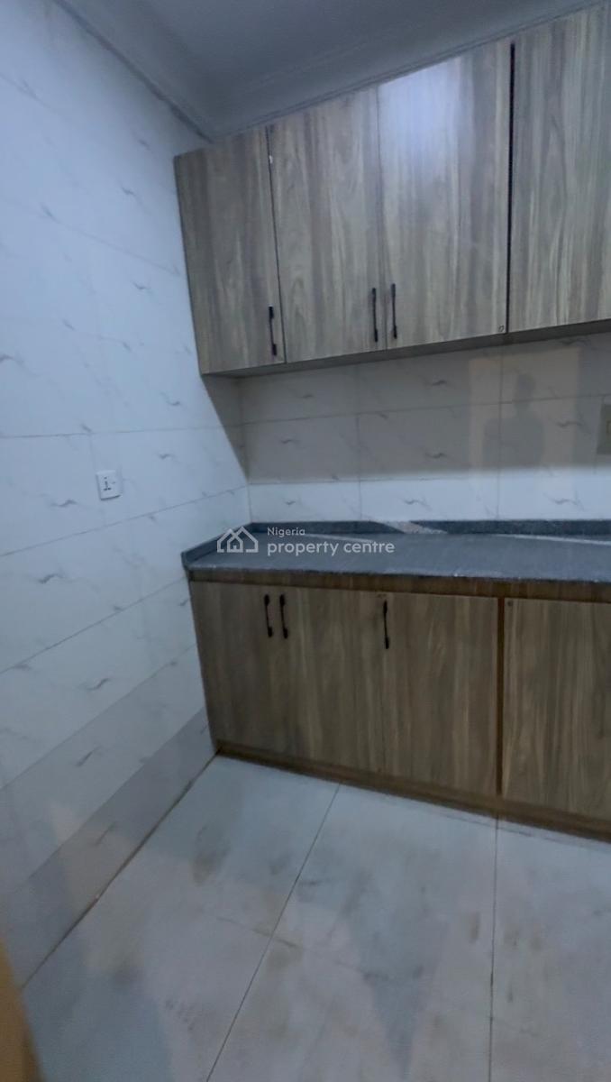 Standard 2-bedroom Bungalow, Von Axis, Lugbe District, Abuja, Semi-detached Bungalow for Rent
