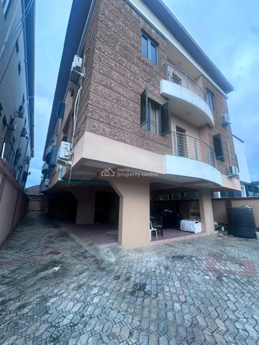 Spacious 3-bedroom Apartment on 1st Floor with Good Facilities, Off Studio 24, Lekki Phase 1, Lekki Phase 1, Lekki, Lagos, Flat / Apartment for Rent