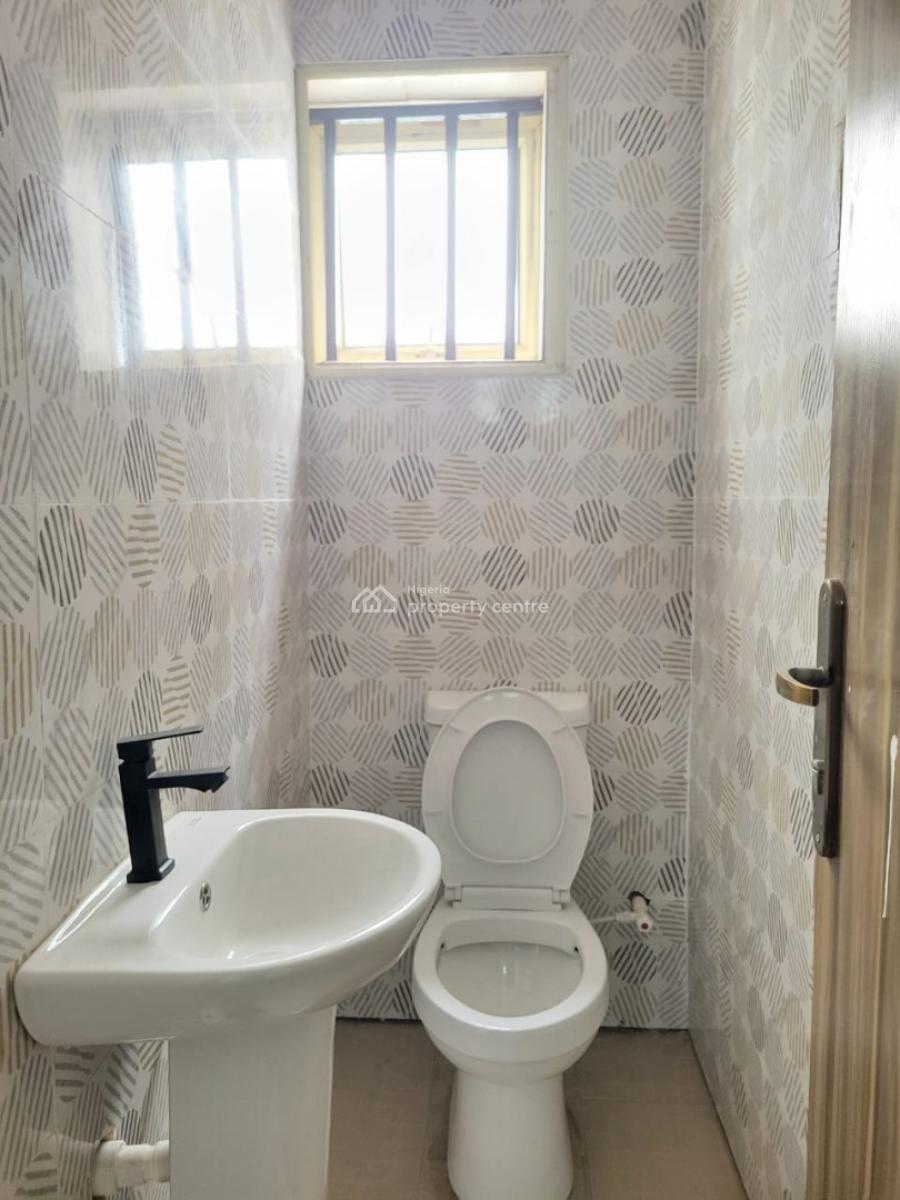 Spacious and Sharp 3 Bedroom Apartment, Mobil Road, Ajah, Lagos, Flat / Apartment for Sale