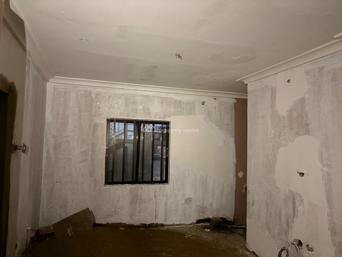 Neatly Renovated 2 Bedroom Flat, Wuse 2, Abuja, Flat / Apartment for Rent