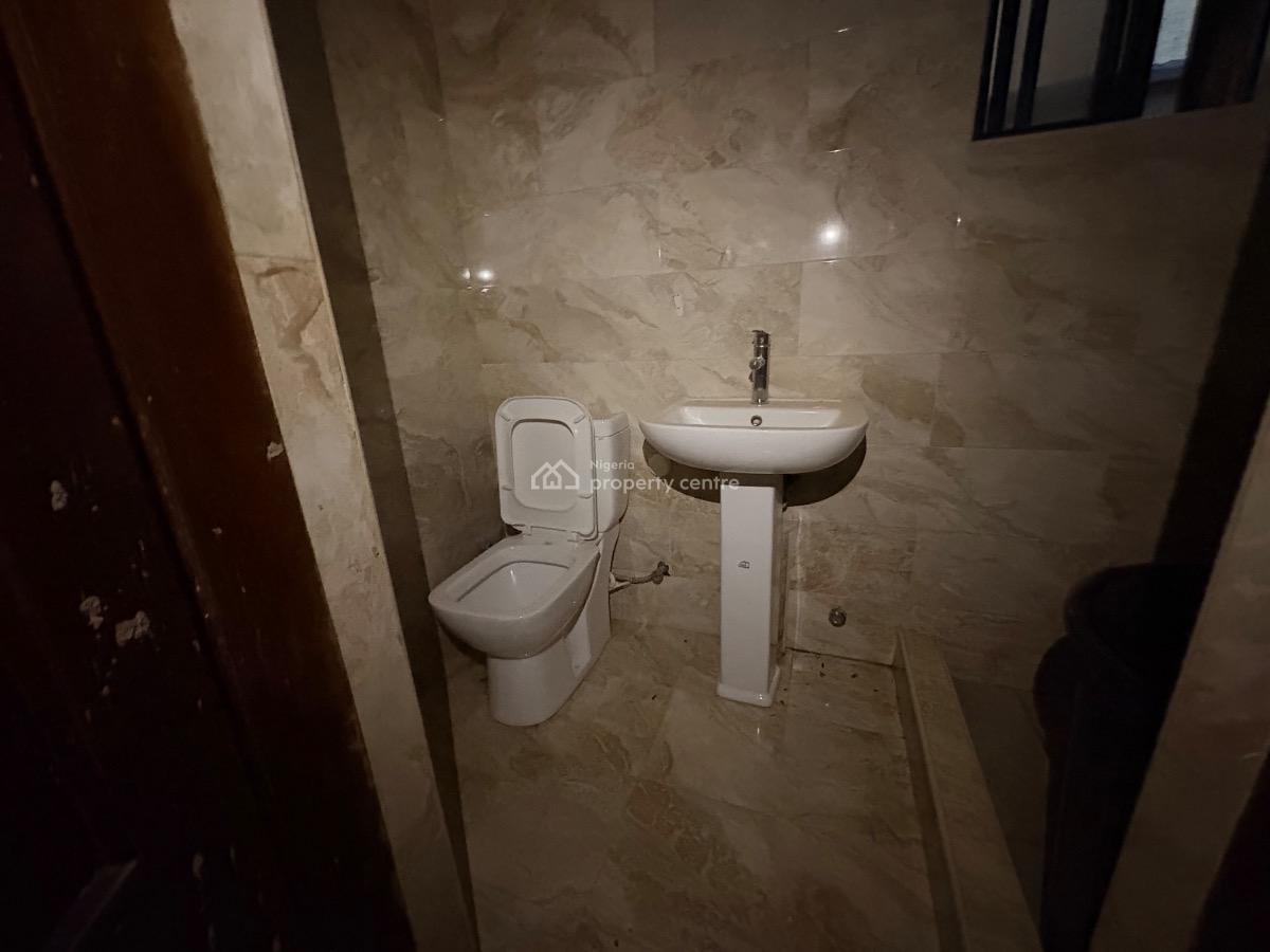 Neatly Renovated 2 Bedroom Flat, Wuse 2, Abuja, Flat / Apartment for Rent
