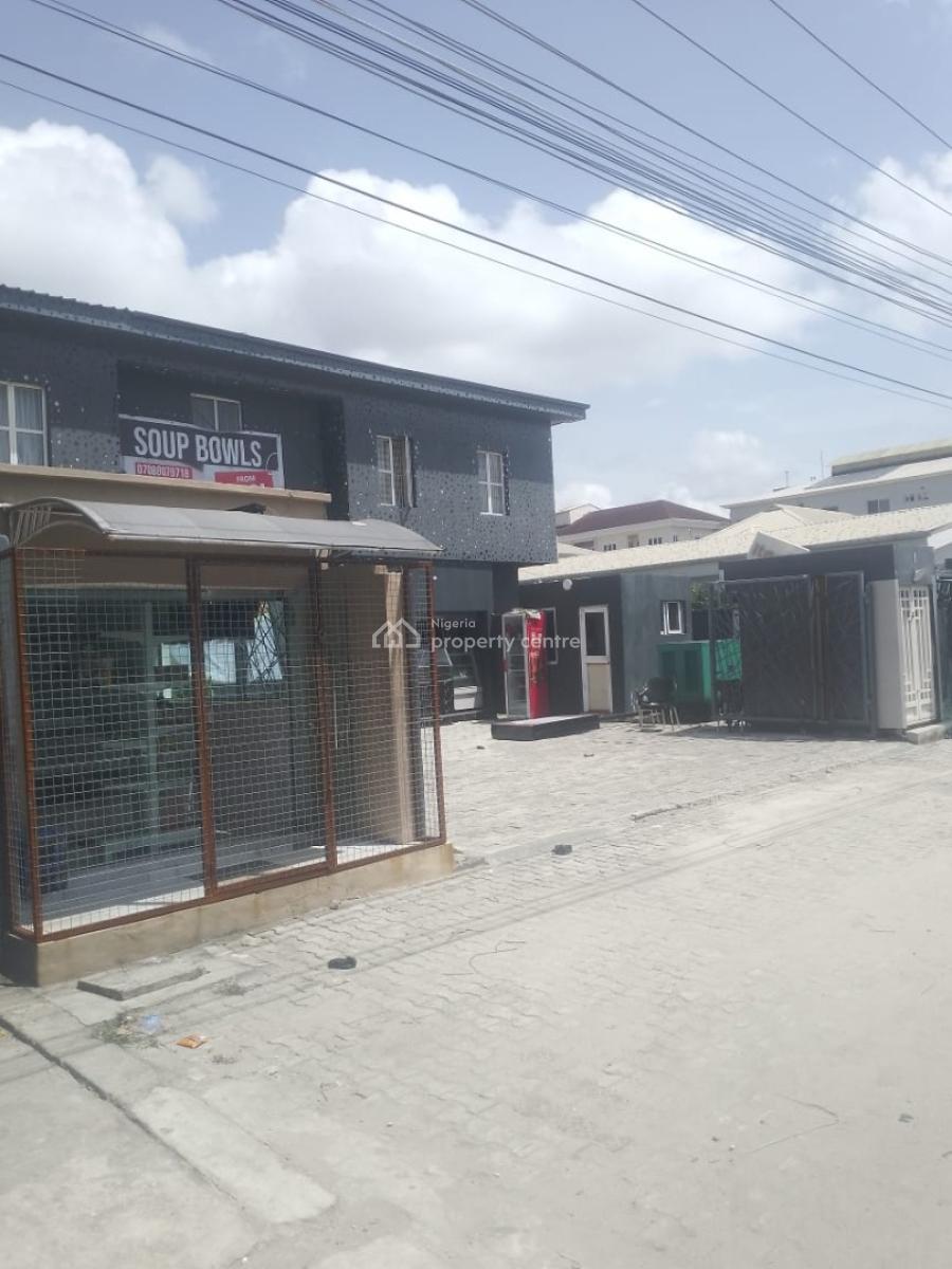Governors Content, Akiogun New Market, Oniru, Victoria Island (vi), Lagos, Restaurant / Bar for Sale