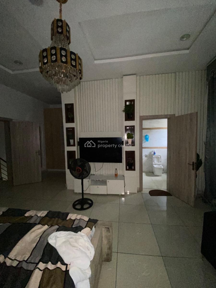 Furnished Masters Bed with Balcony Sharing Kitchen, Dpkay Estate Orchid Road, Lekki, Lagos, House for Rent