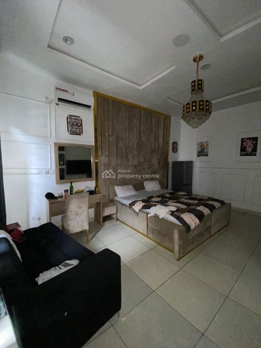 Furnished Masters Bed with Balcony Sharing Kitchen, Dpkay Estate Orchid Road, Lekki, Lagos, House for Rent