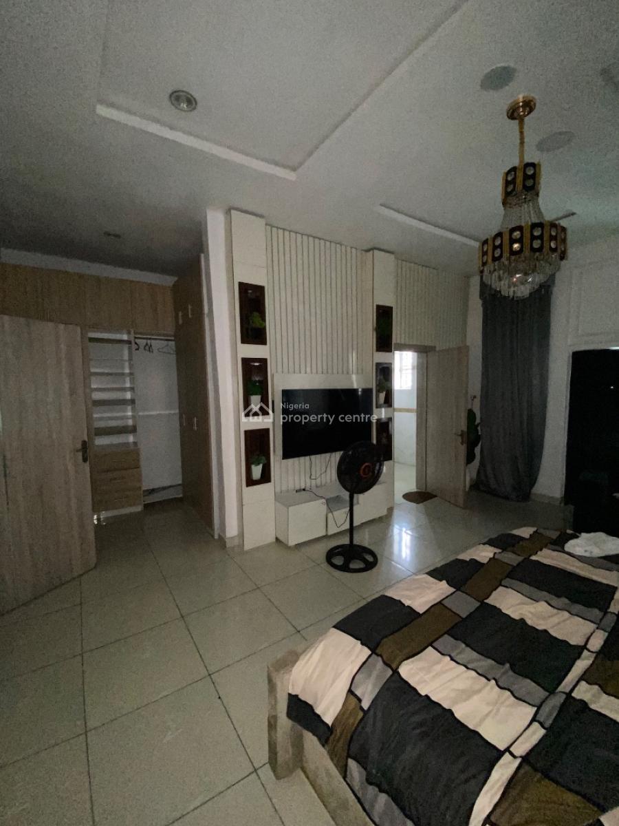 Furnished Masters Bed with Balcony Sharing Kitchen, Dpkay Estate Orchid Road, Lekki, Lagos, House for Rent