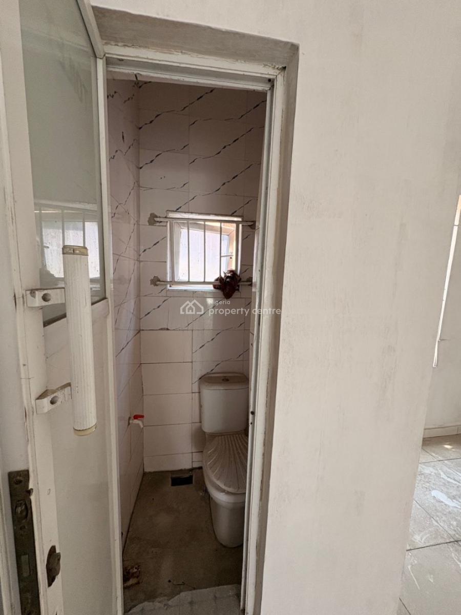 37sqm Shop Space, Agungi, Lekki, Lagos, Shop for Rent
