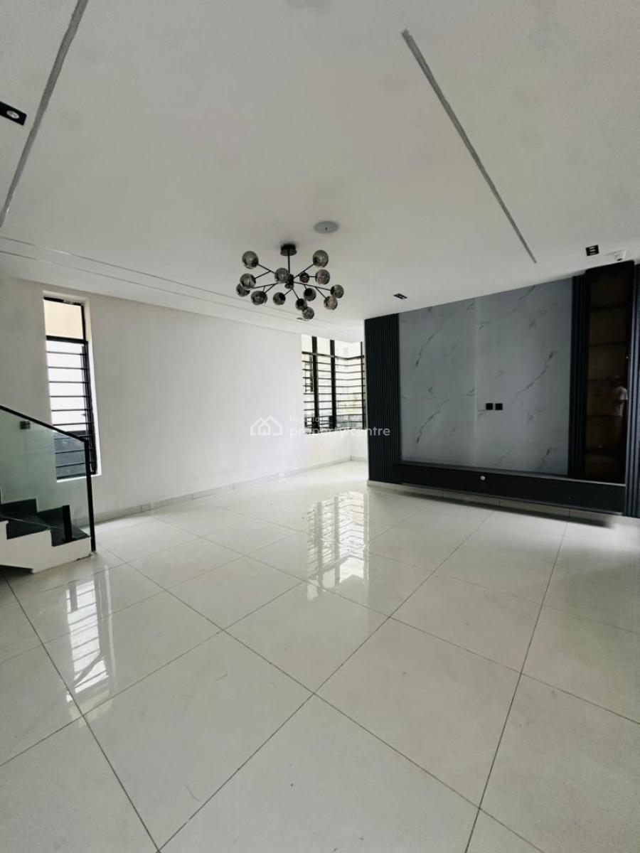Spacious 5 Bedroom Fully Detached Duplex with Bq, Lekki, Ajah, Lagos, Detached Duplex for Sale