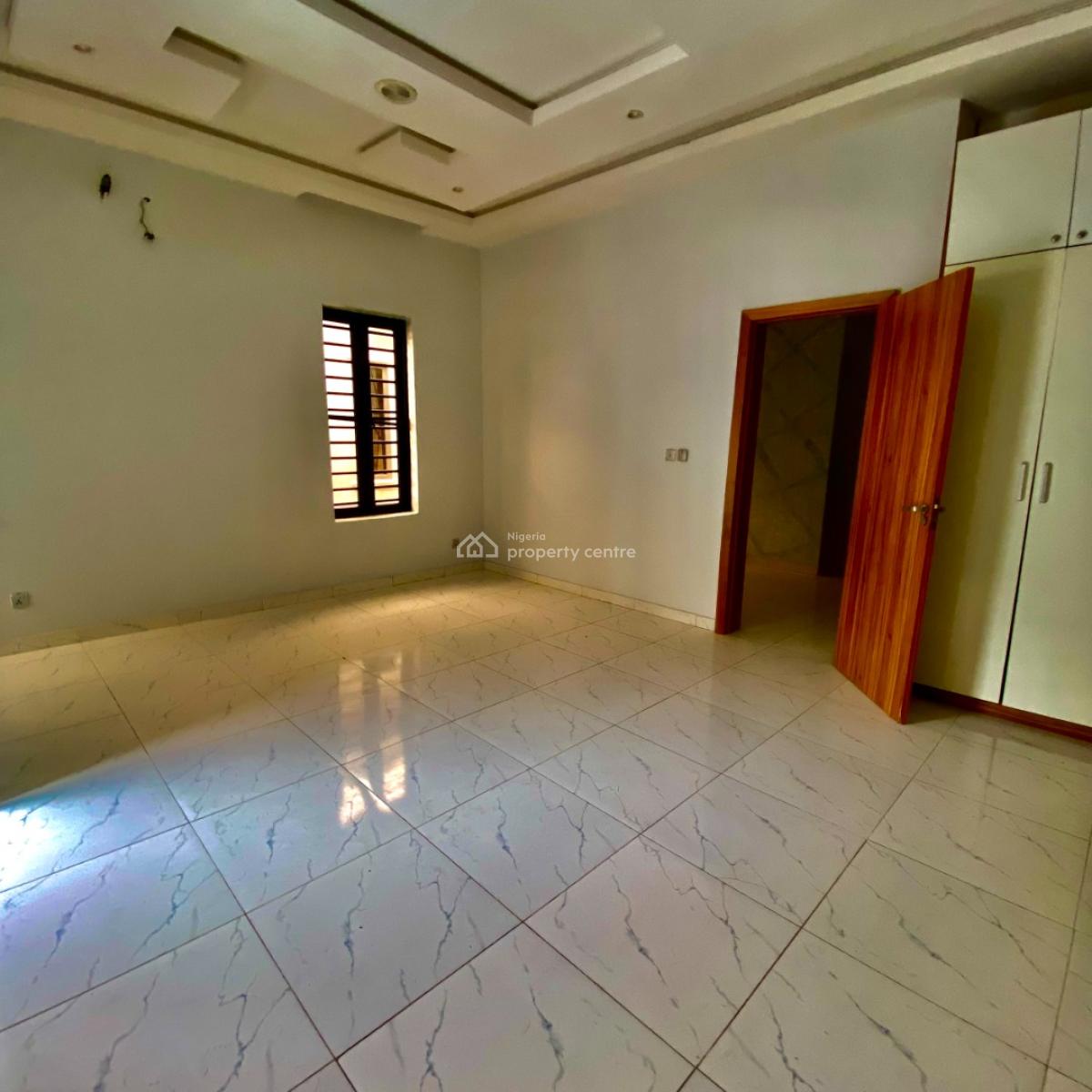 Well Maintained 3 Bedroom, Ikota, Lekki, Lagos, Semi-detached Duplex for Sale