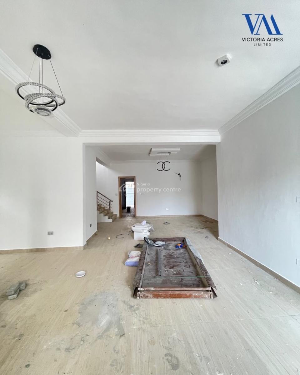 Lovely 3 Bedroom Maisonette with Bq, Lekki Phase 1, Lekki Phase 1, Lekki, Lagos, Detached Duplex for Sale