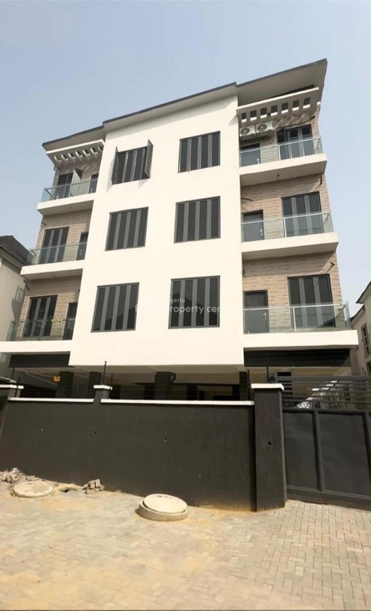 Distress 2bedroom Flat, Ologolo, Ologolo, Lekki, Lagos, Flat / Apartment for Sale
