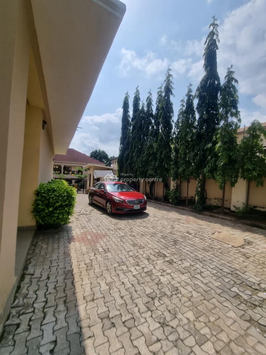 Luxurious 5 Bedrooms Spacious Terraces Duplex with Bq., Maitama District, Abuja, Terraced Duplex for Rent