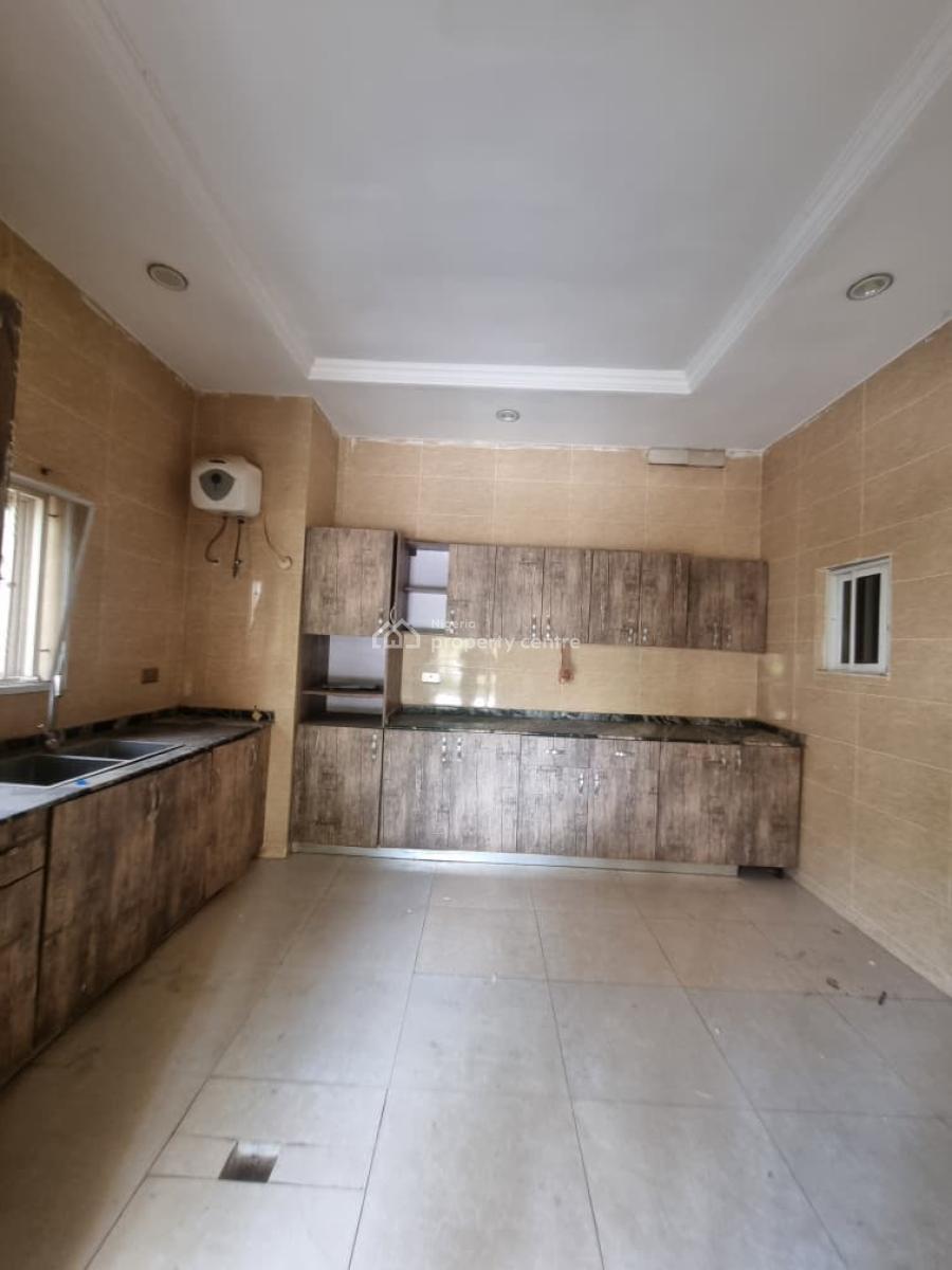 Luxurious 5 Bedrooms Spacious Terraces Duplex with Bq., Maitama District, Abuja, Terraced Duplex for Rent