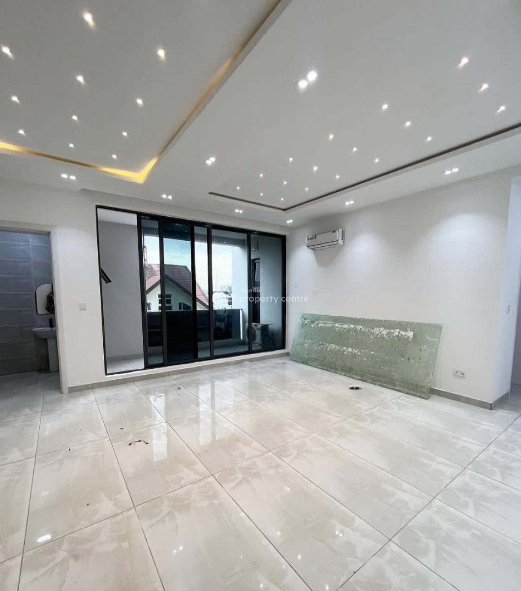 Newly Built 3 Bedroom Apartment, Lekki Phase 1, Lekki, Lagos, Flat / Apartment for Rent