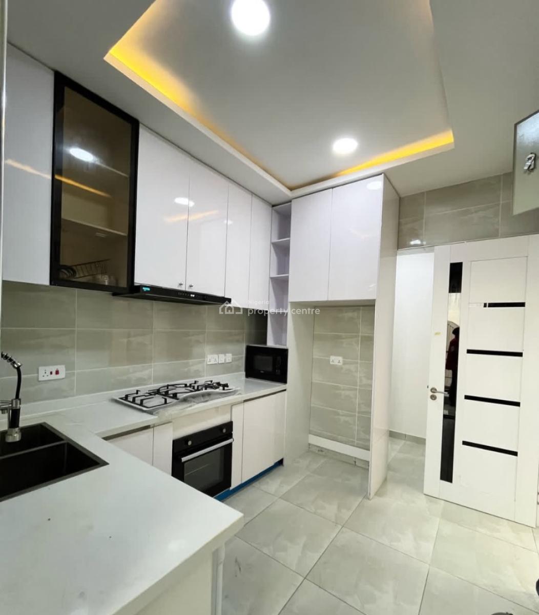 Newly Built 3 Bedroom Apartment, Lekki Phase 1, Lekki, Lagos, Flat / Apartment for Rent