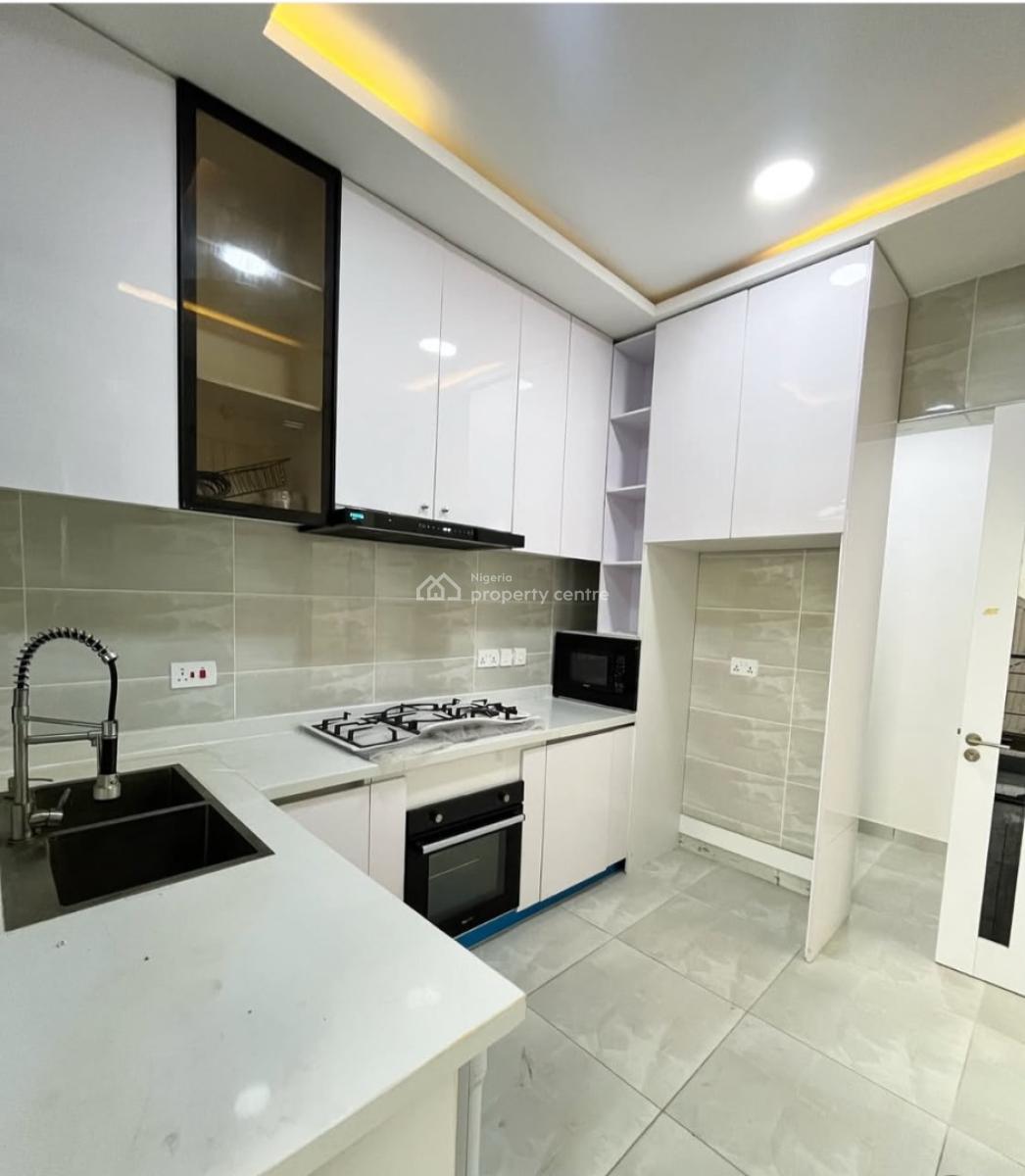 Newly Built 3 Bedroom Apartment, Lekki Phase 1, Lekki, Lagos, Flat / Apartment for Rent