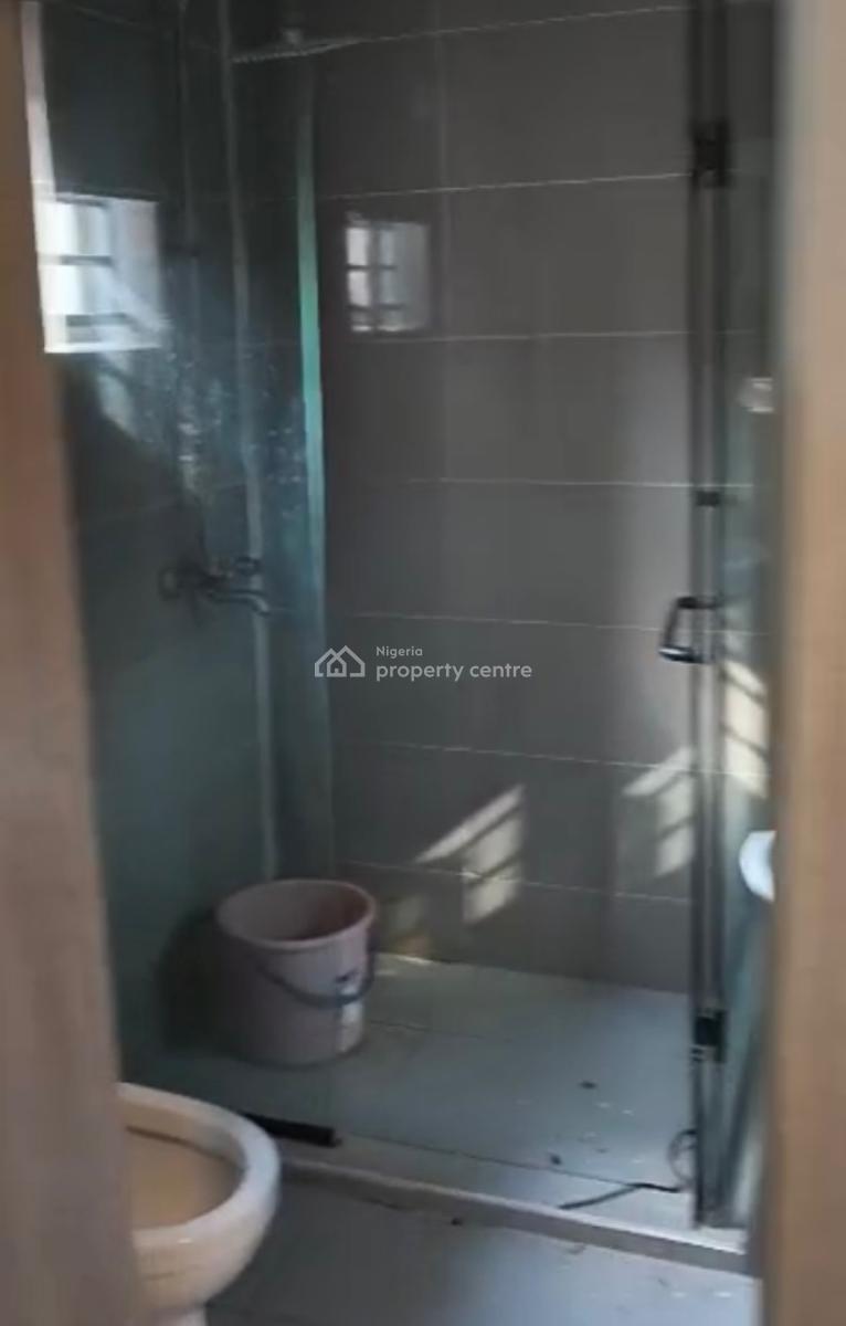 Unfurnished/furnished 3 Bedroom Available, Lekki Phase 1, Lekki, Lagos, Flat / Apartment for Rent