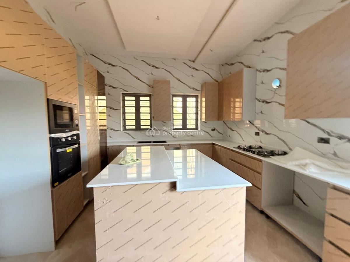 5 Bedroom Semi-detached with Bq Selling Fully Finished at Gwarinpa, Gwarinpa, Abuja, Semi-detached Duplex for Sale