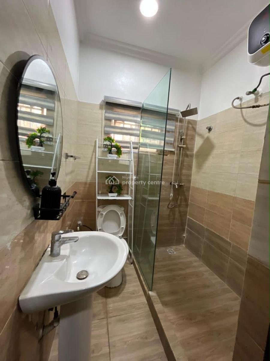 2 Bedroom Furnished Apartment, Lekki Phase 1, Lekki, Lagos, Flat / Apartment for Rent