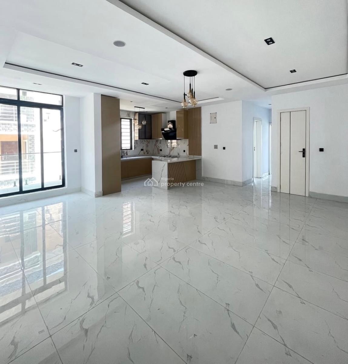 Lovely 2 Bedroom Apartment with Bq, Lekki Phase 1, Lekki Phase 1, Lekki, Lagos, Block of Flats for Sale