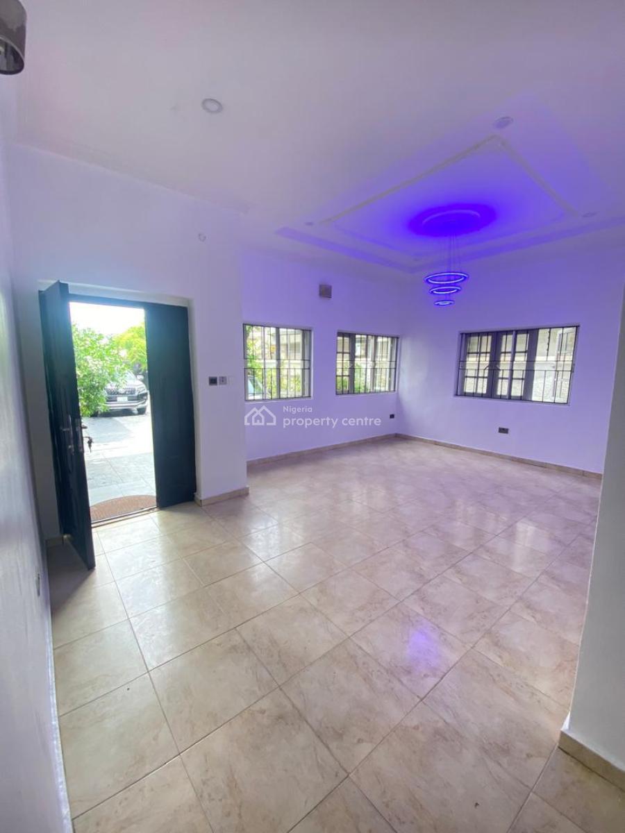 Beautiful 2 Bedroom Apartment for Residential Or Commercial Use, Lekki Phase 1, Lekki, Lagos, Flat / Apartment for Rent