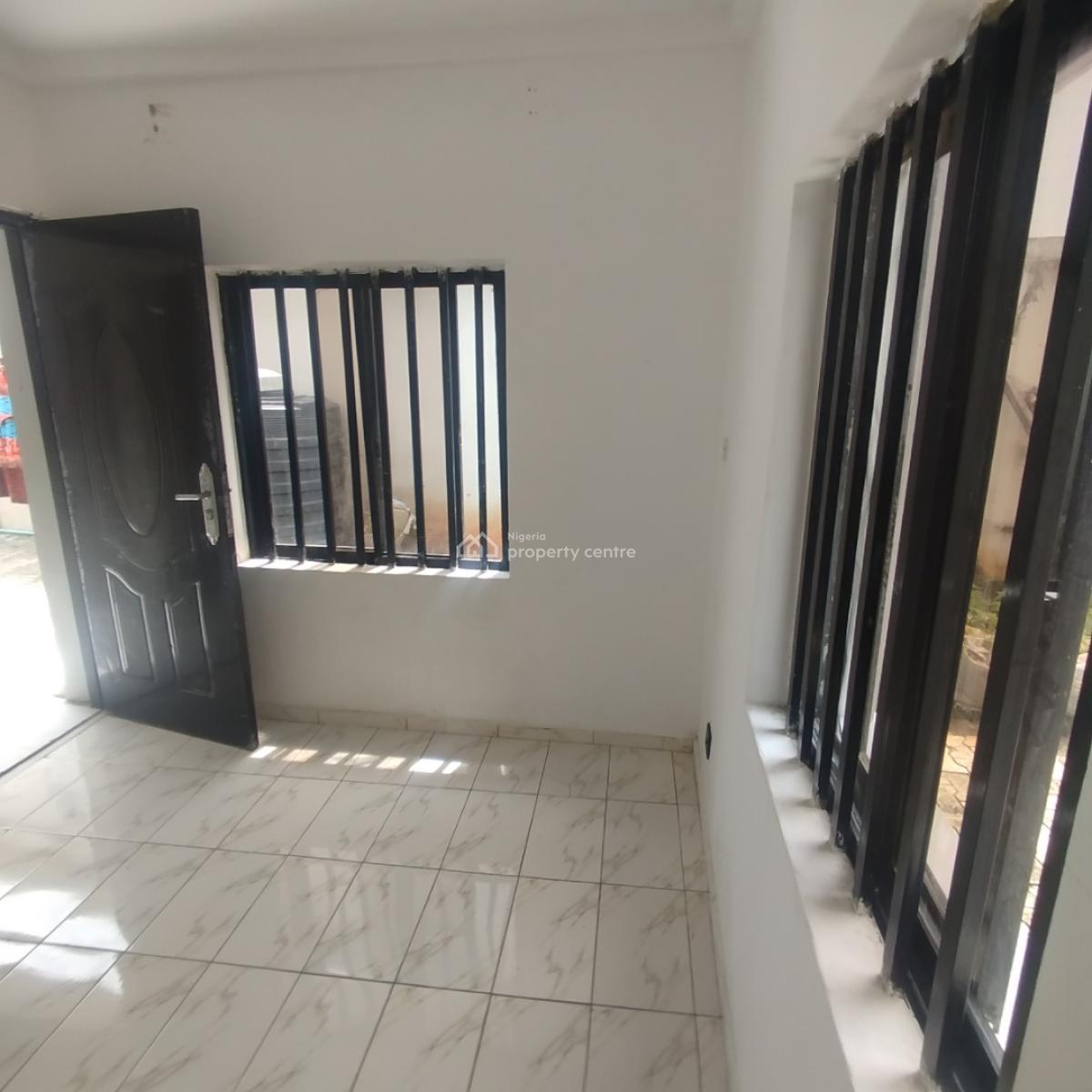 Self Contained/studio Apartment, Close Royal Pine, Orchid Road, Lekki Expressway, Lekki, Lagos, Self Contain (single Rooms) for Rent