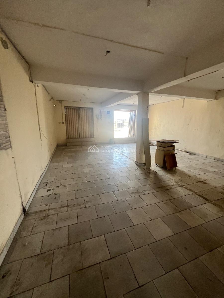 Ground Floor Big Shop Space, Osapa, Lekki, Lagos, Plaza / Complex / Mall for Rent