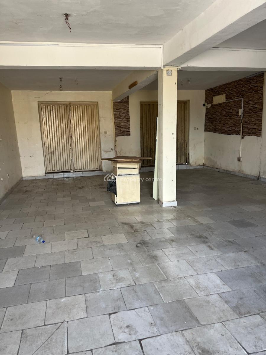 Ground Floor Big Shop Space, Osapa, Lekki, Lagos, Plaza / Complex / Mall for Rent