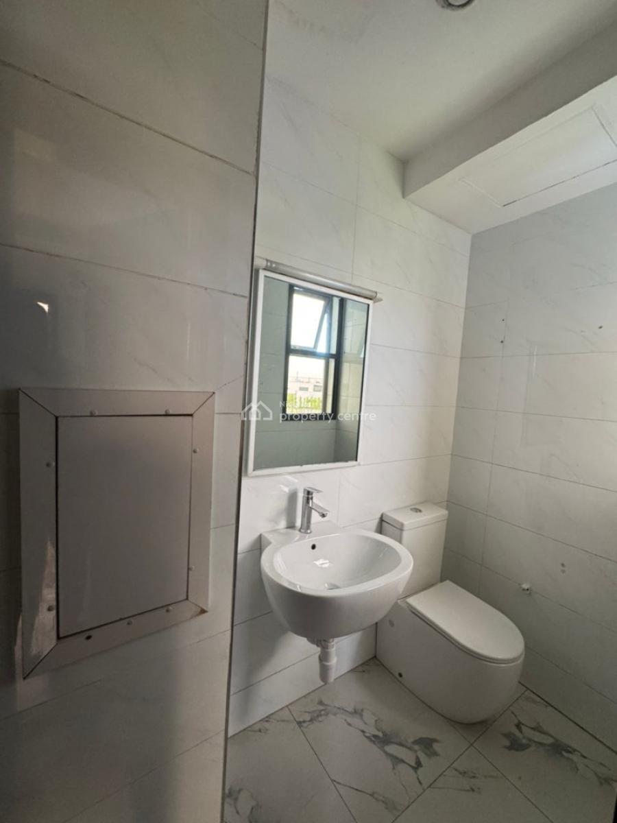 Neatly Used 4 Bedroom Maisonette, Banana Island, Ikoyi, Lagos, Flat / Apartment for Rent