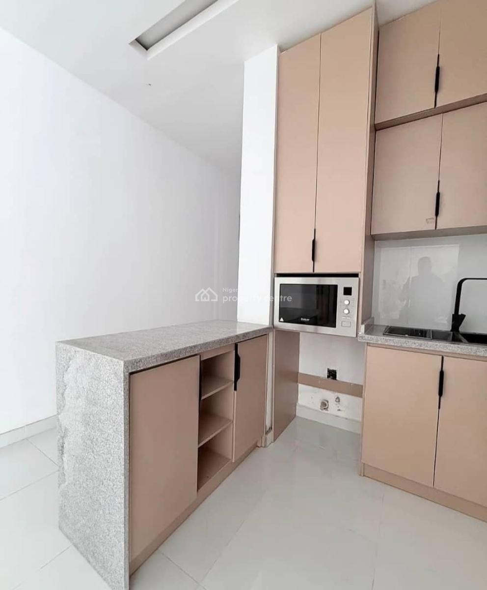 Fully Service & Newly Build 2bedroom Apartment with Fitted Kitchen, Freedom Way, Lekki Phase 1, Lekki, Lagos, Flat / Apartment for Rent
