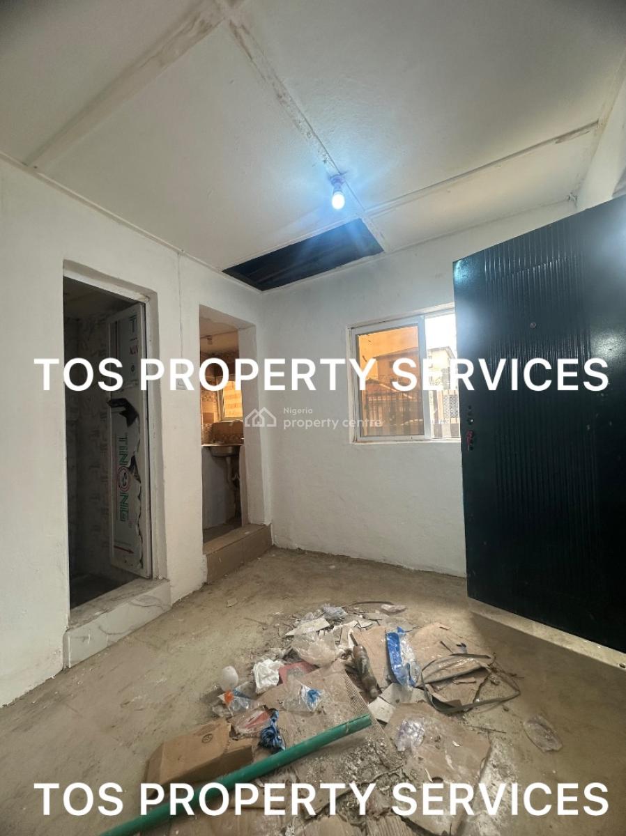 Nice 1 Room Self-contained Flat, Sabo-alagomeji, Alagomeji, Yaba, Lagos, Self Contain (single Rooms) for Rent