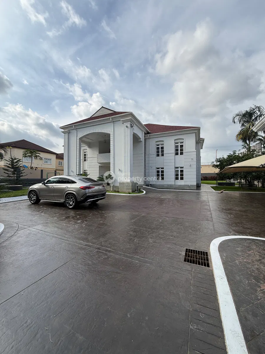 5 Bedroom Fully Detached Duplex