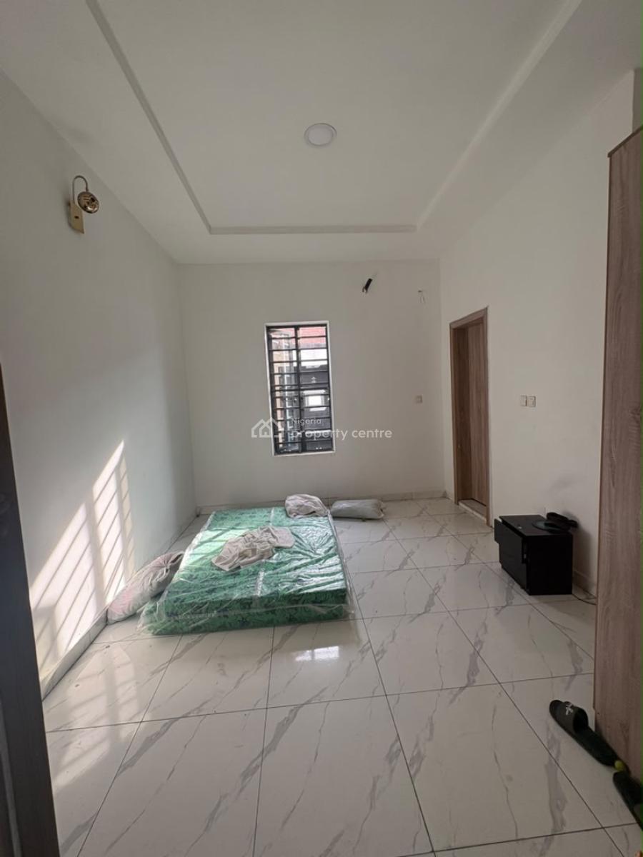Neatly Used 3 Bedroom Terrace Duplex /bq, Ikota, Lekki, Lagos, Terraced Duplex for Sale
