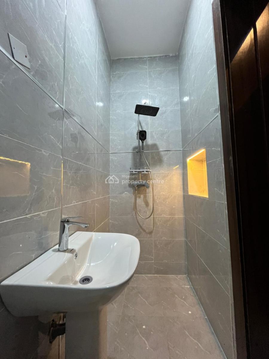 Newly Built 2-bedroom Apartment, Surulere, Lagos, Flat / Apartment for Sale