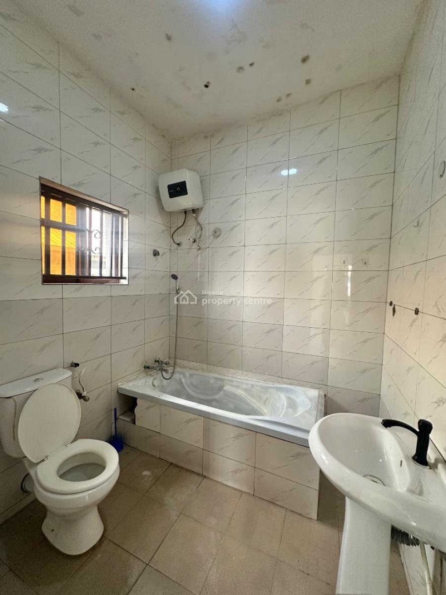a Single Room in a Shared Apartment 2 Persons Sharing The Kitchen, Canal West Estate, Osapa, Lekki, Lagos, Self Contain (single Rooms) for Rent