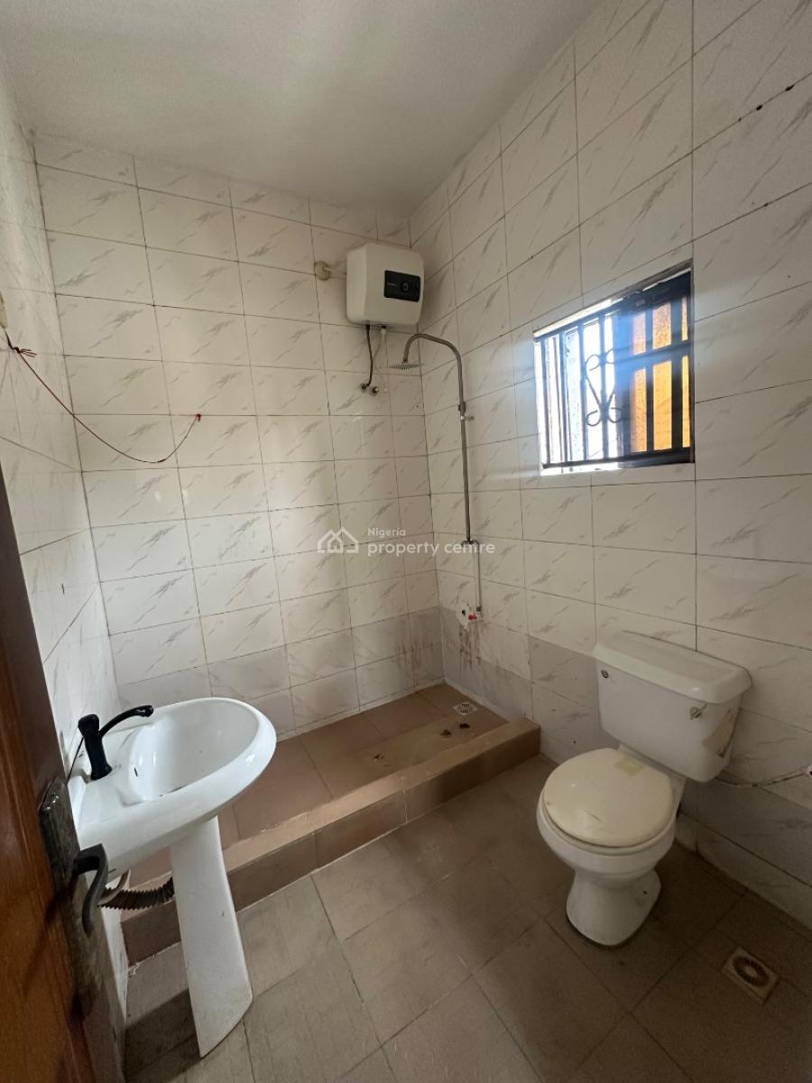 a Single Room in a Shared Apartment 2 Persons Sharing The Kitchen, Canal West Estate, Osapa, Lekki, Lagos, Self Contain (single Rooms) for Rent