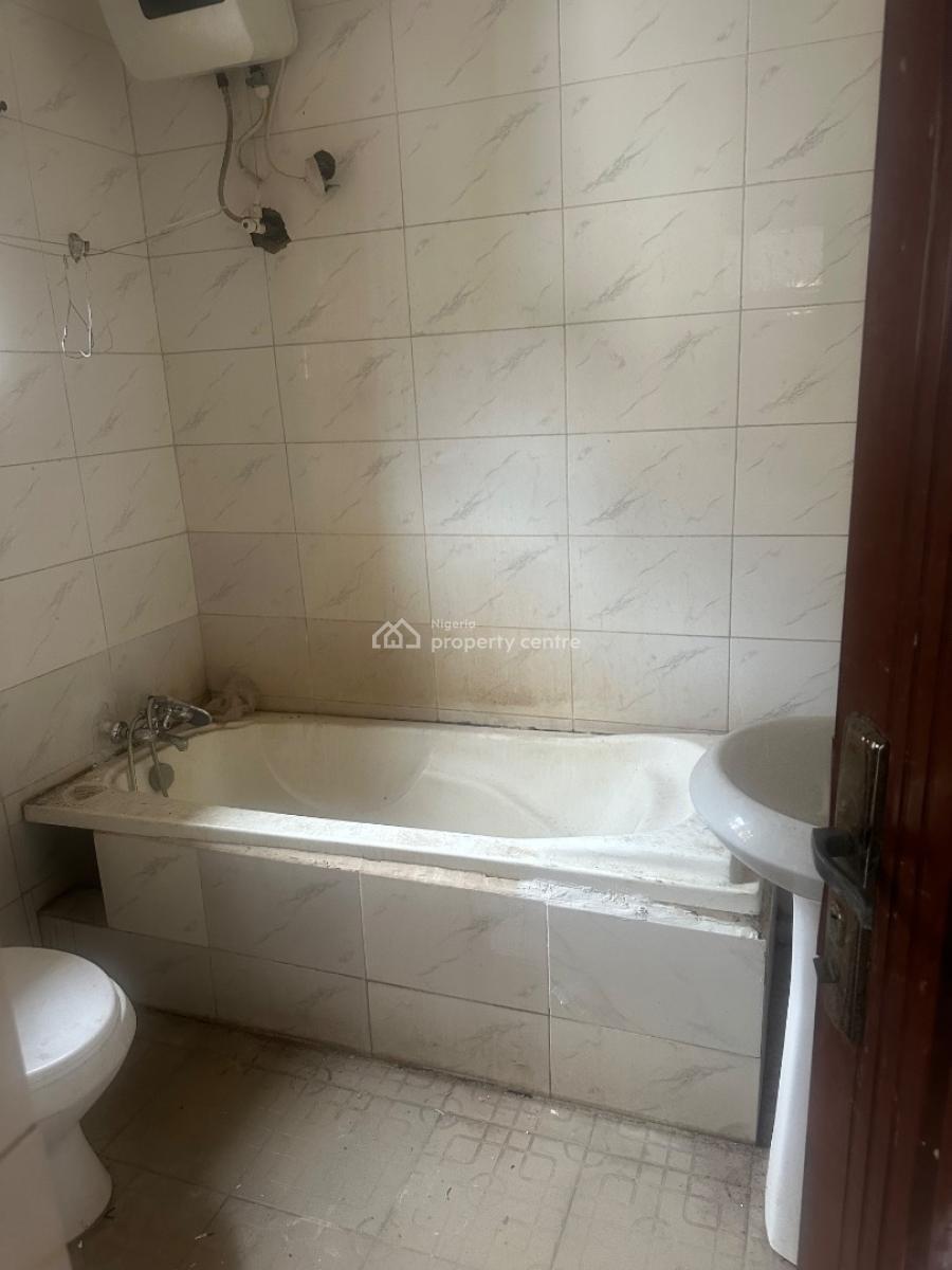 a Single Room in a Shared Apartment 2 Persons Sharing The Kitchen, Canal West Estate, Osapa, Lekki, Lagos, Self Contain (single Rooms) for Rent