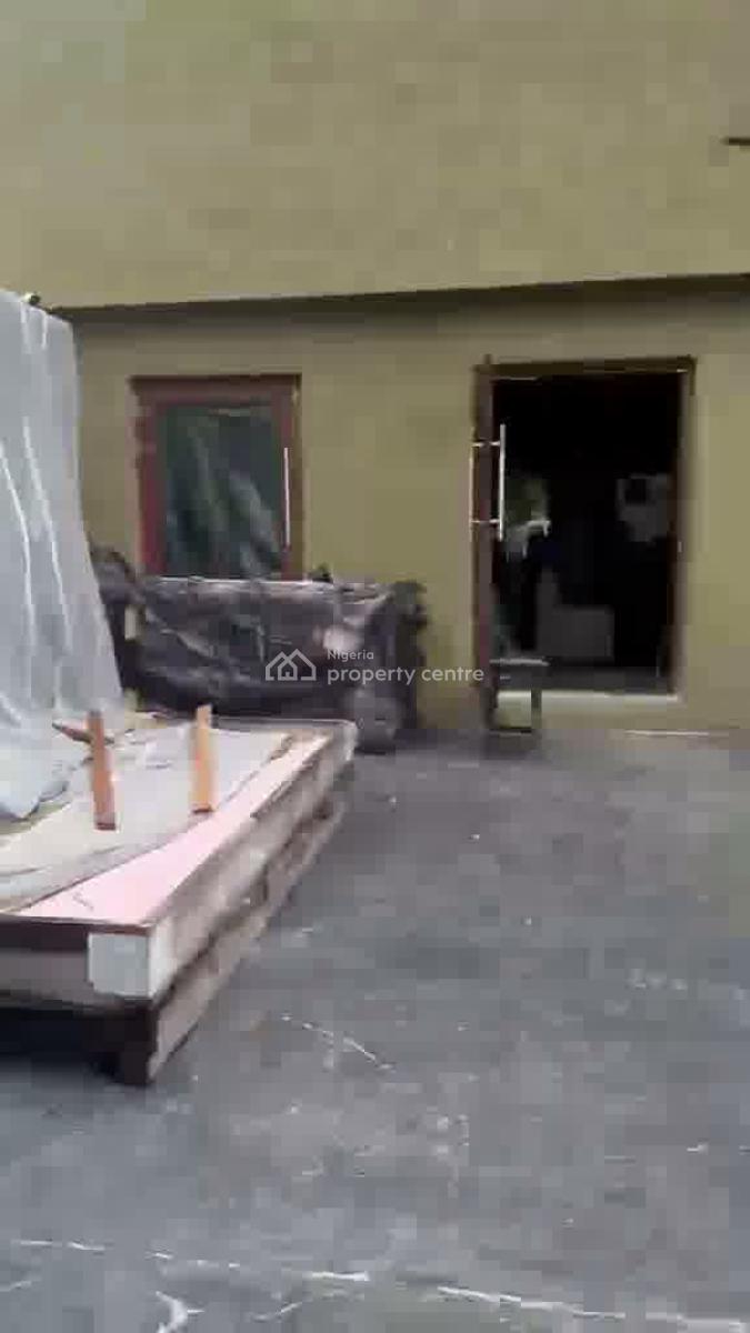 Supermarket/ Showroom./office Space Saka Tinubu, Saka Tinubu, Victoria Island (vi), Lagos, Commercial Property for Rent