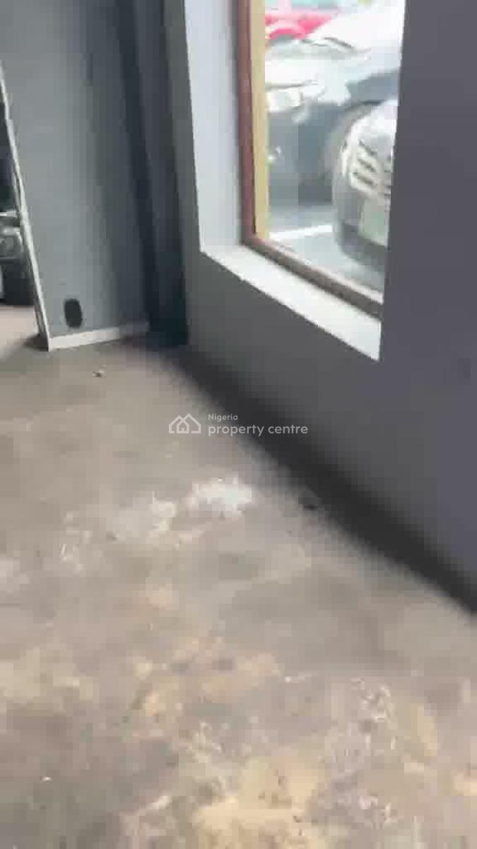 Supermarket/ Showroom./office Space Saka Tinubu, Saka Tinubu, Victoria Island (vi), Lagos, Commercial Property for Rent