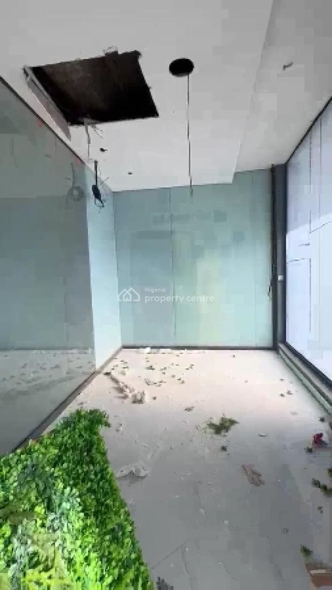 Luxurious 43 Sqm Shop/office Space  Second Floor with Elevator Facing, Facing Express Admiraty Way Lekki Phase 1 Lekki Lagos, Lekki, Lagos, Shop for Rent