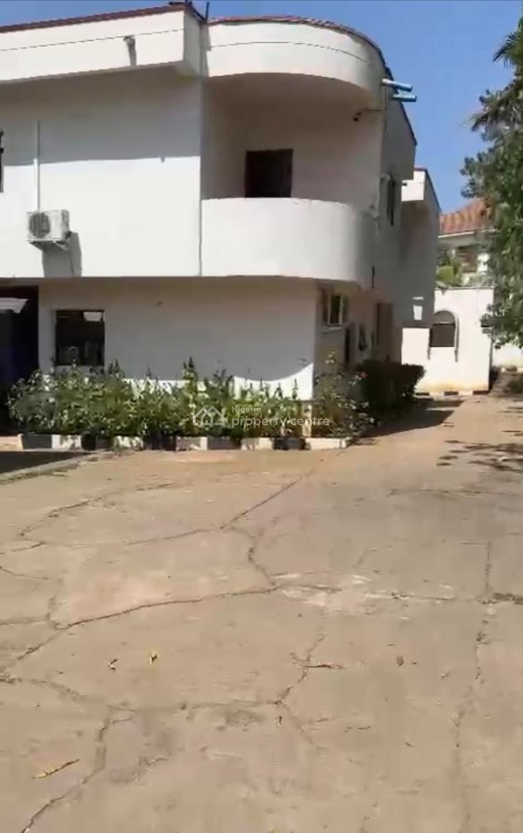 3,027sqm, 2units 6bedroom En-suite Fully Detached with Bq, Asokoro Main, Asokoro District, Abuja, Detached Duplex for Sale